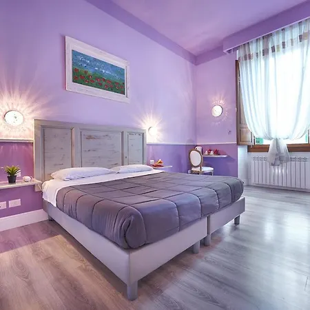 First Class Guest house *