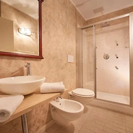 First Class Gæstehus Firenze